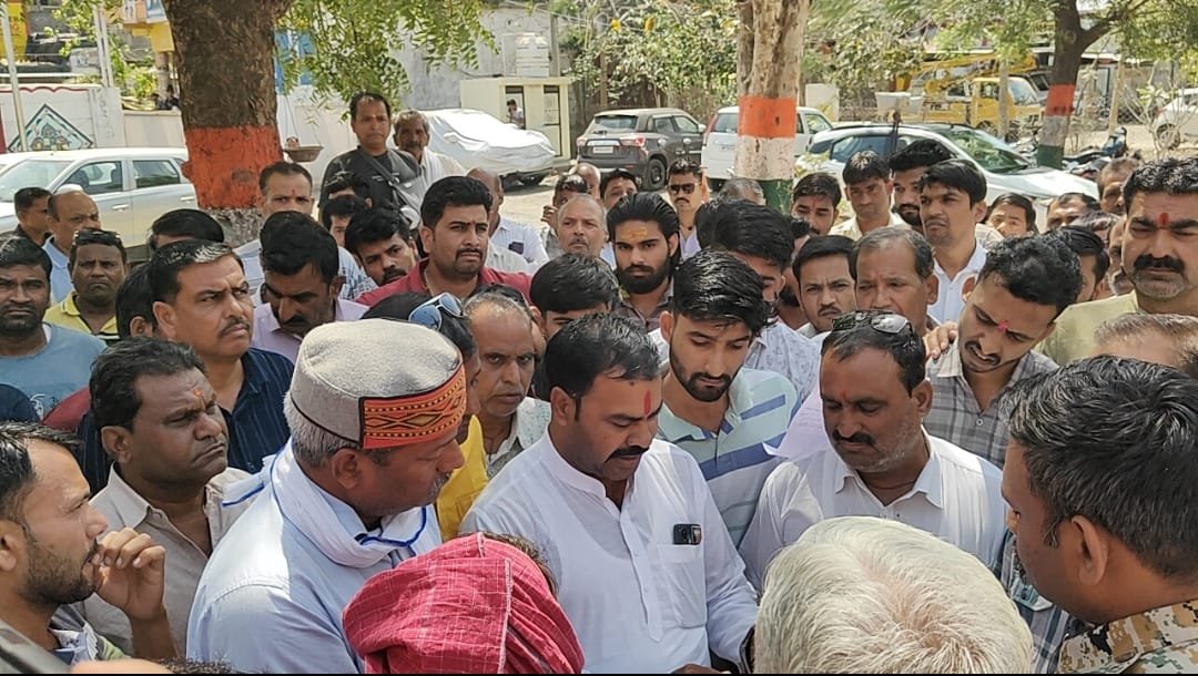 हिंदी समाचार | हिंदू महिला से अभद्रता का...