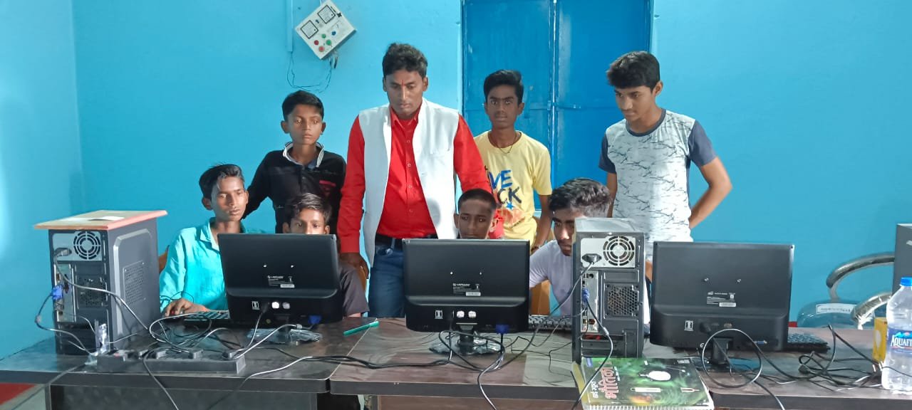 हिंदी समाचार |गरीब का लाल कर रहा कमाल