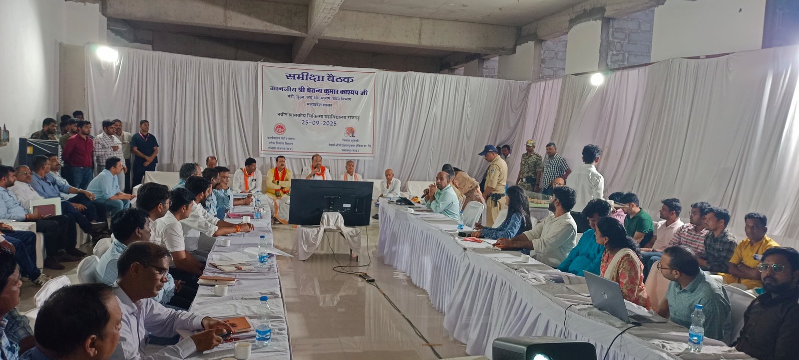 हिंदी समाचार |निमार्ण कार्य की गुणवत्ता से...