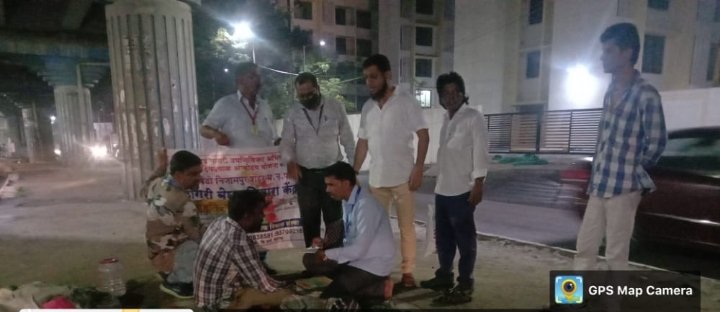 हिंदी समाचार |फुटपाथ व उड़ान पुल के नीचे सो...