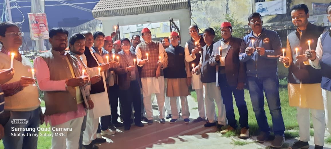 हिंदी समाचार |दिवंगत सैनिकों को...
