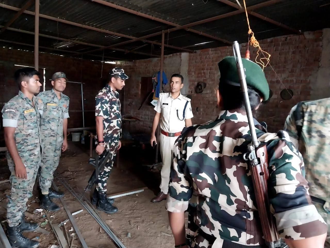 हिंदी समाचार |जमुई में अवैध हथियार फैक्ट्री...