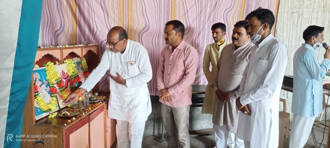 हिंदी समाचार |विभाग समन्वयक का विद्यालय में...