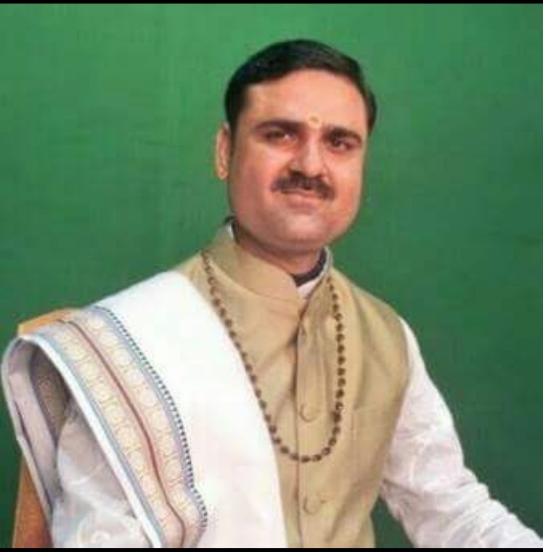 हिंदी समाचार | ज्योतिष सार-क्या कहते है सितारें ?शुक्र का वृश्चिक राशि में प्रवेश बन रहा है 4 ग्रहों का संयोग - ज्योतिषाचार्य डाँ. एकदेव श्रीनेत्र