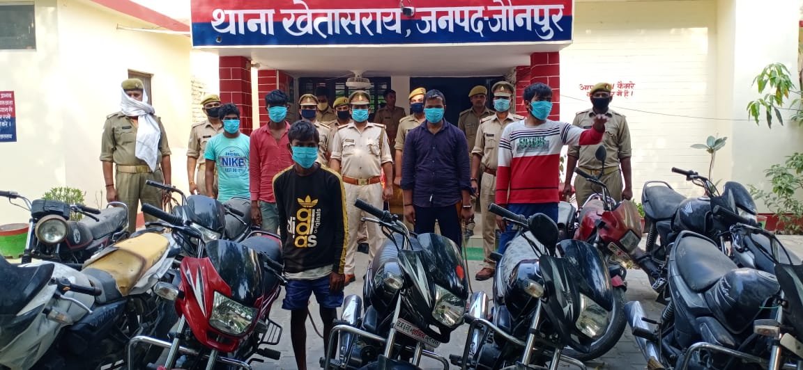 हिंदी समाचार |पुलिस ने मोटर साइकिल चोर...