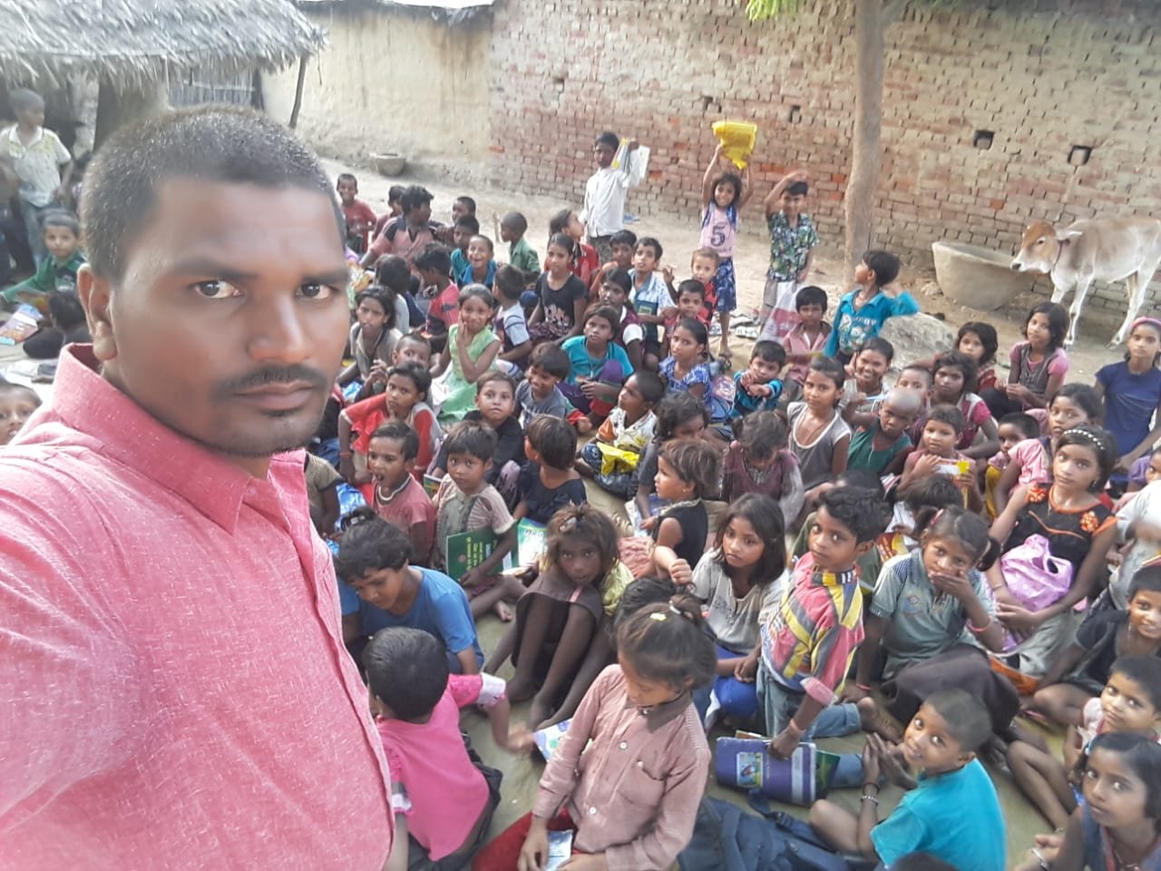 हिंदी समाचार |बनारस का यह जोड़ा बच्चो को...