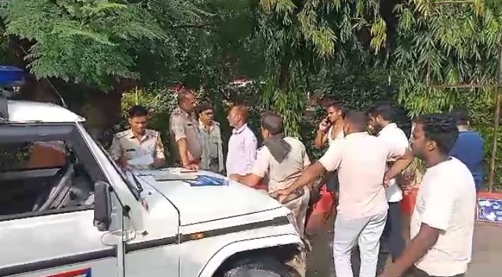 हिंदी समाचार |तालाब में डूबने से किशोर की...