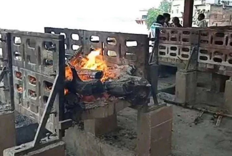 हिंदी समाचार |गंगा का जलस्तर बढ़ने से दाह...