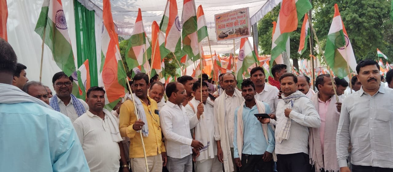 हिंदी समाचार |आजमगढ़  में  भारतीय सेना के...