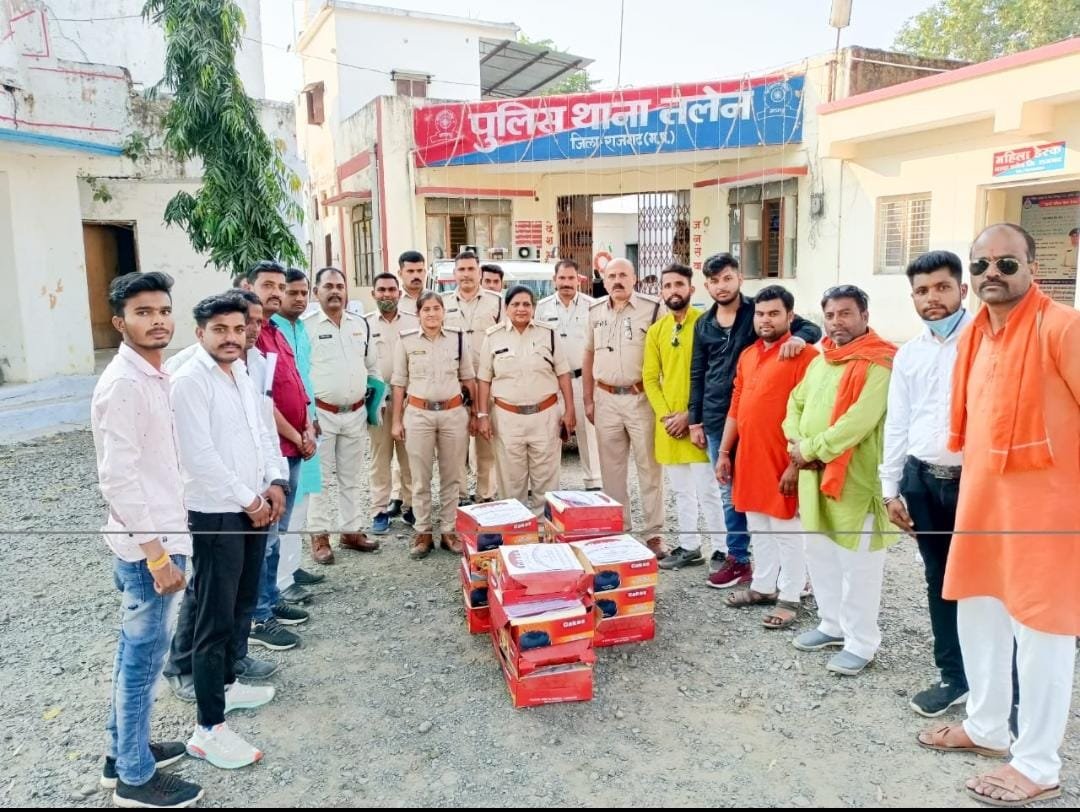 हिंदी समाचार |300 रक्तदाताओं ने जुटाए 7 लाख...