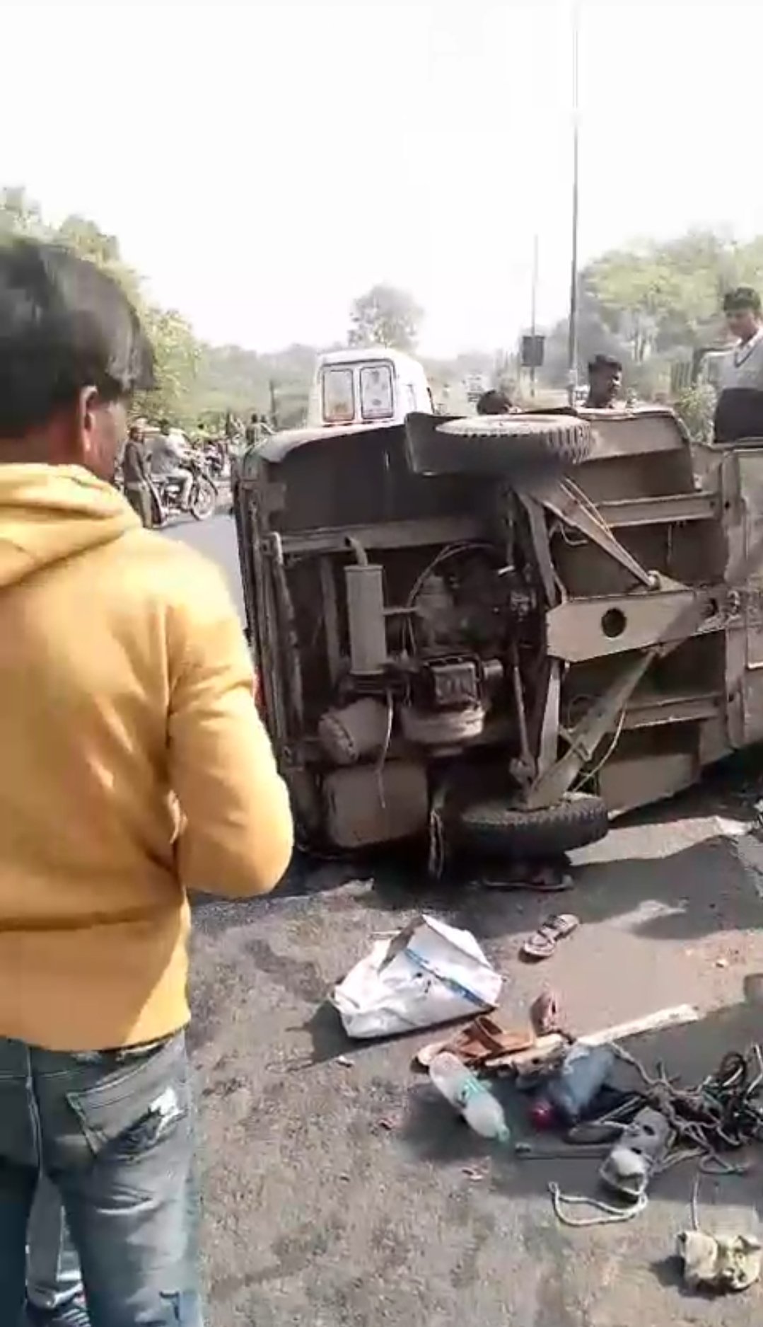 हिंदी समाचार |राजगढ़ में अनियंत्रित होकर...