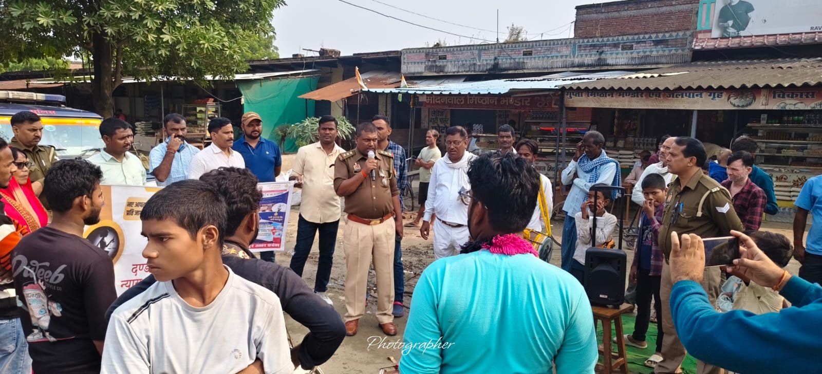 हिंदी समाचार |बरसठी पुलिस ने नुक्कड़ नाटक...