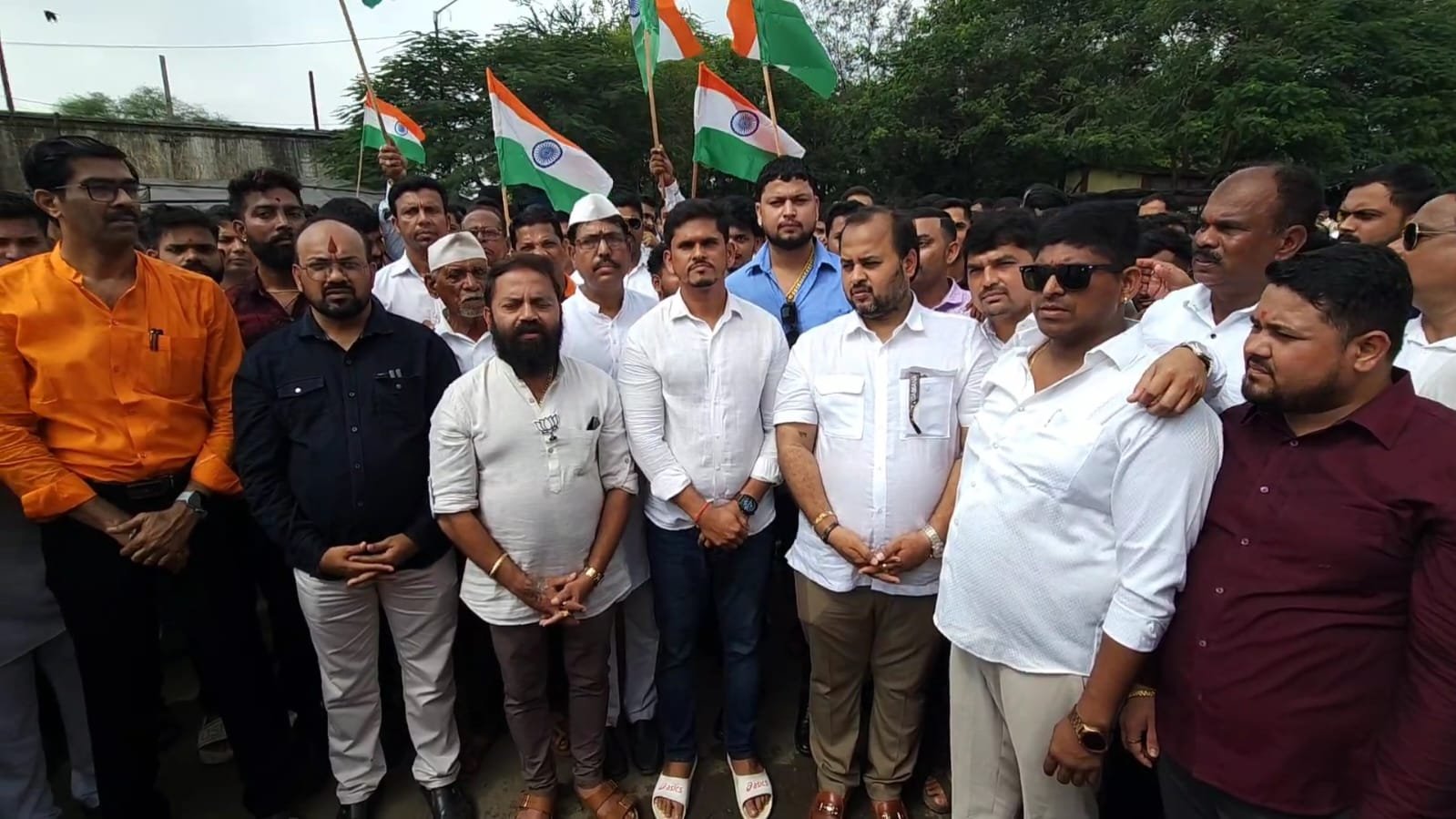 हिंदी समाचार |पार्टी के बाद जनता का फूटा...