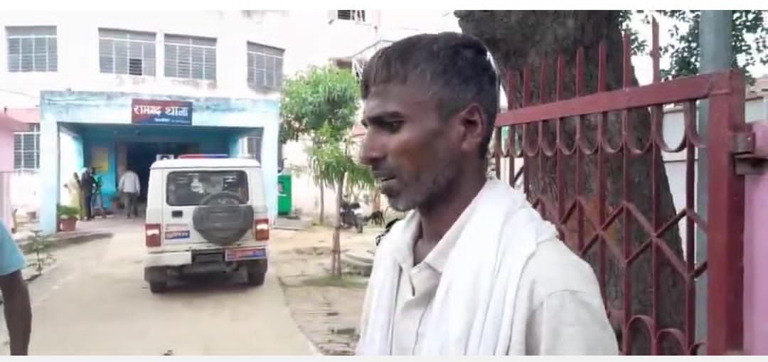 हिंदी समाचार |इसरी दुर्गावती नदी घाट से...