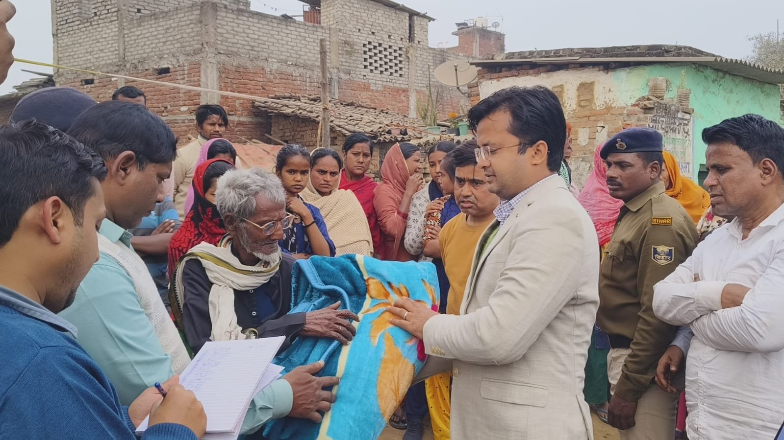 हिंदी समाचार |गरीबों की सेवा ही सच्ची सेवा :...