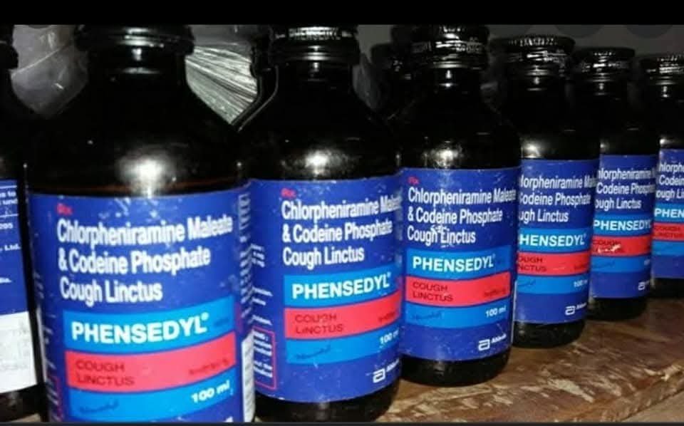 हिंदी समाचार |लाखों की प्रतिबंधित कफ सिरप...