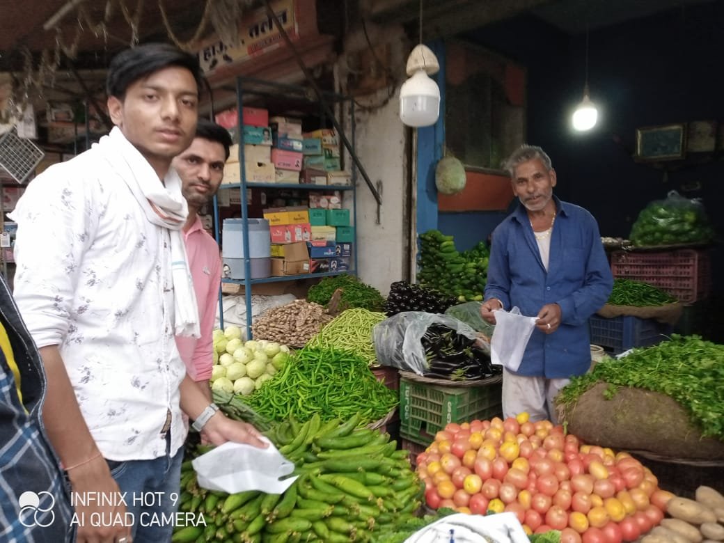 हिंदी समाचार |दुकानदारों को पॉलिथीन उपयोग...