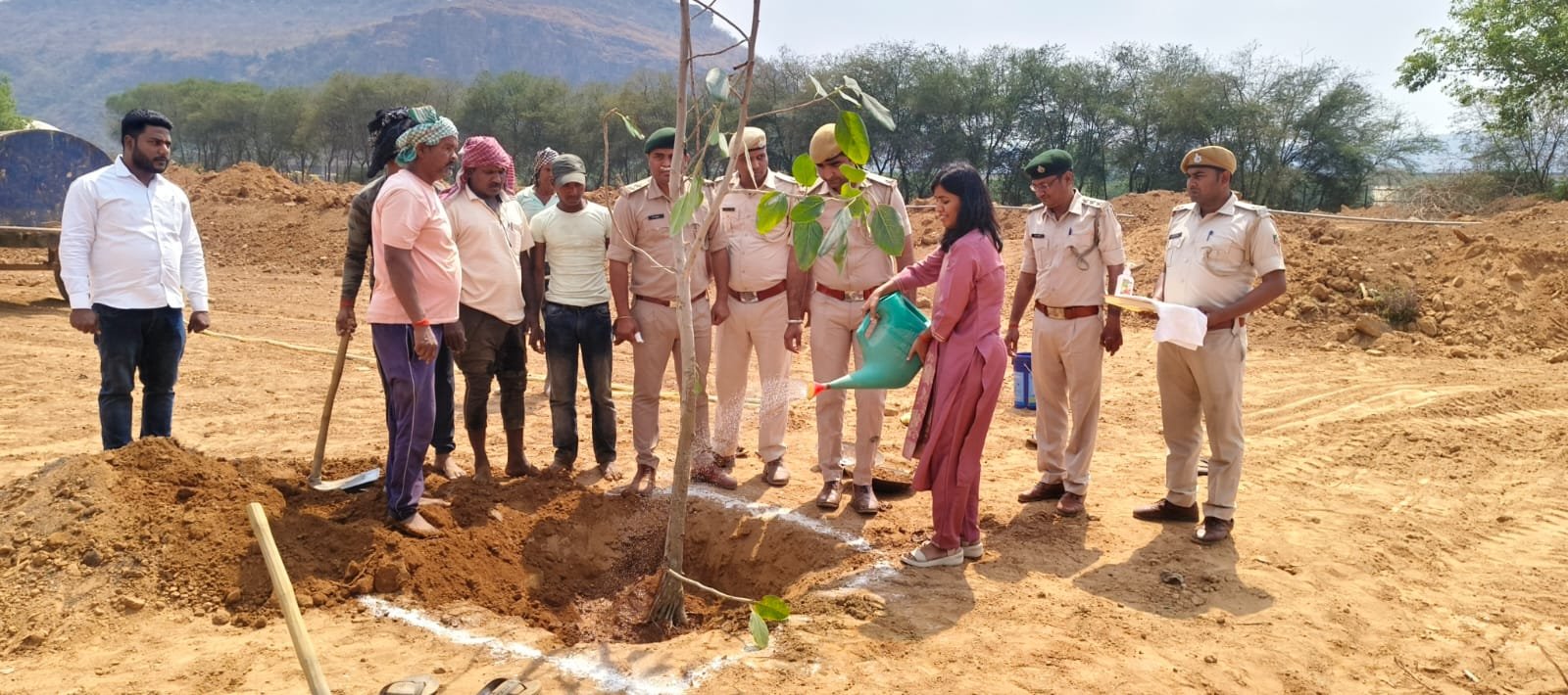 हिंदी समाचार | बिहार दिवस पर प्रभात फेरी...