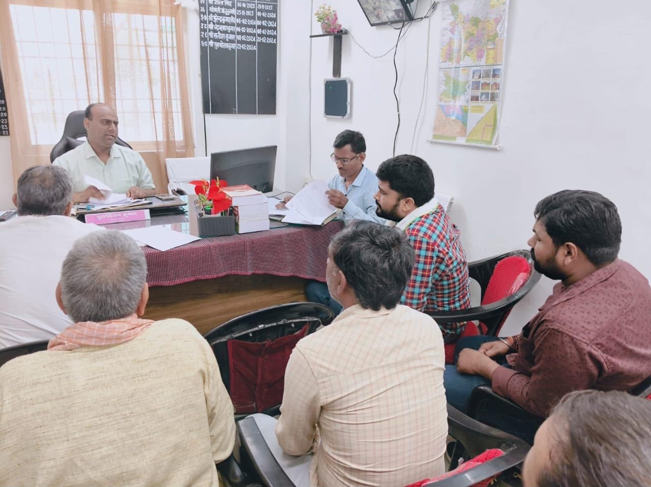 हिंदी समाचार |जनता दरबार में भूमि विवादों...