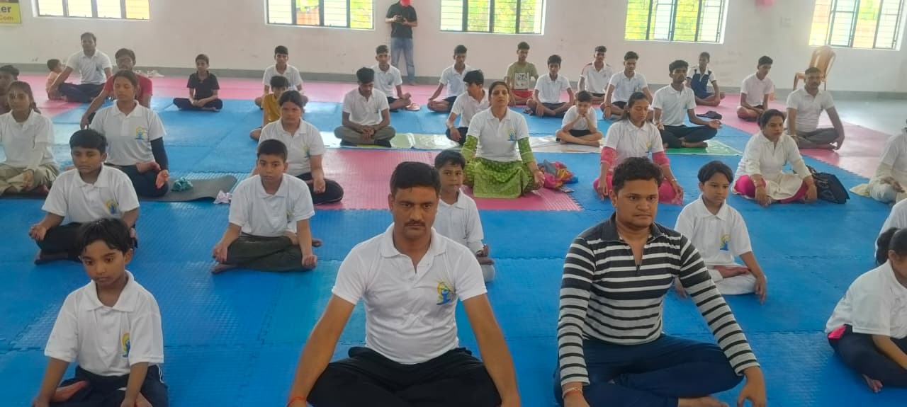 हिंदी समाचार | जिला प्रशासन खेल विभाग ने...