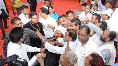 हिंदी समाचार |सीएम योगी की सभा मे ग्राम...