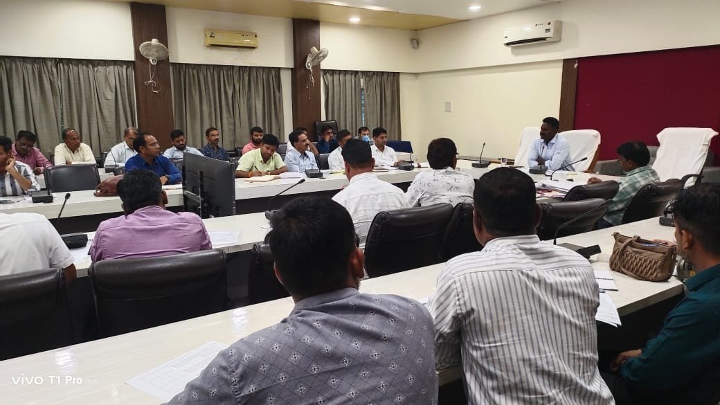 हिंदी समाचार |एक बगिया माँ के नाम एवं जल...