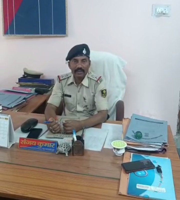 हिंदी समाचार |थाना प्रशासन ने चार वारंटियों...