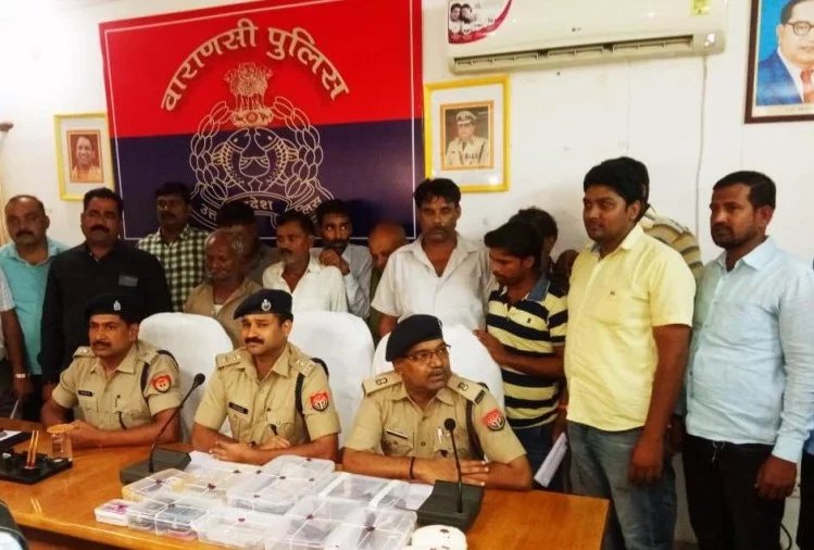 हिंदी समाचार |बनारस पुलिस को मिली बड़ी...