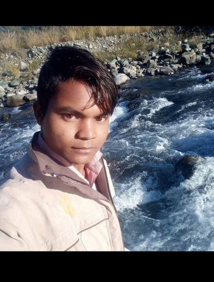 हिंदी समाचार |बरेली में युवक ने खुद को लगाई...