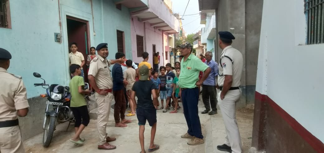 हिंदी समाचार |आरपीएफ प्रशासन द्वारा लोगों...