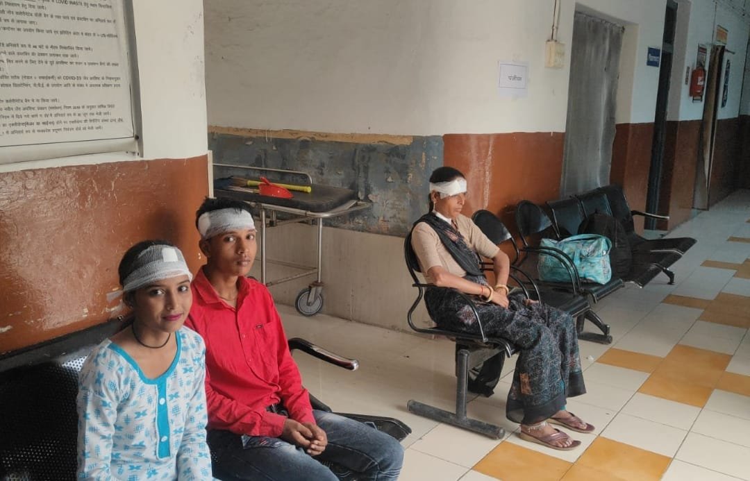 हिंदी समाचार |यात्री बस और ट्रक की हुई  टक्कर...