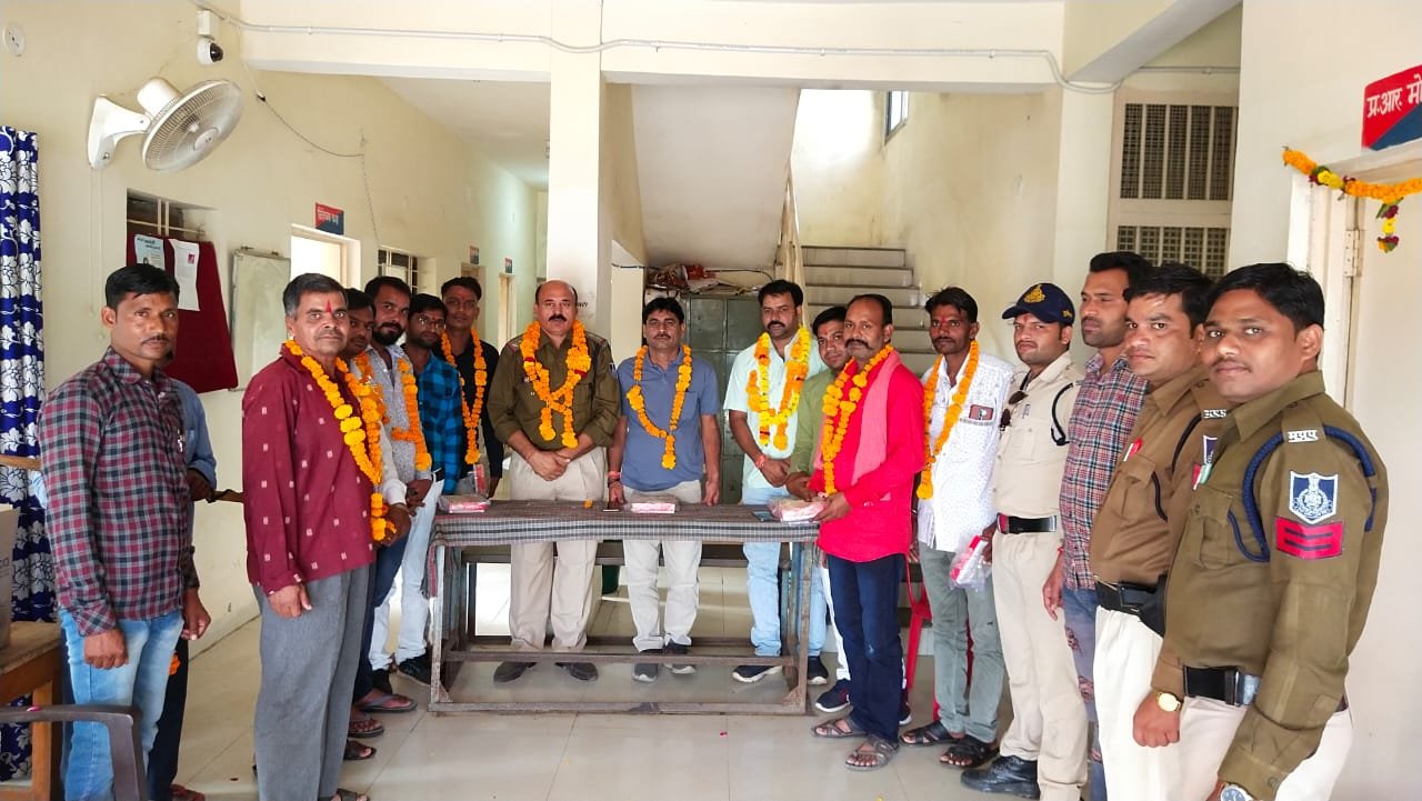 हिंदी समाचार |राष्ट्रीय प्रेस दिवस पर थाना...