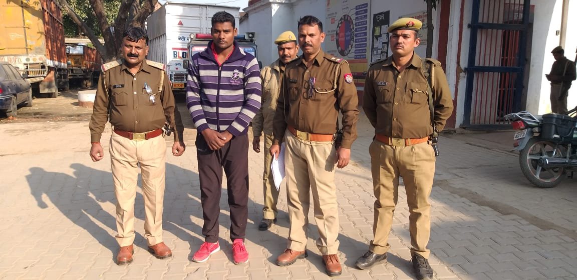 हिंदी समाचार |वाराणसी में रोहनिया पुलिस ने...