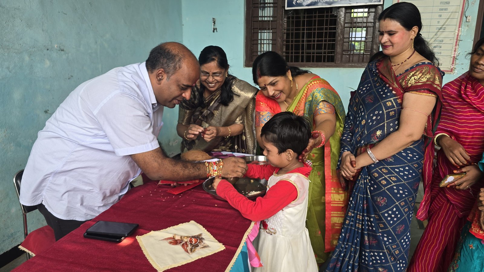 हिंदी समाचार |रक्षाबंधन पर कलेक्टर डॉ....