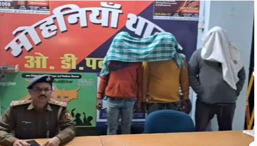 हिंदी समाचार |थाने से चंद कदमों की दूरी पर...