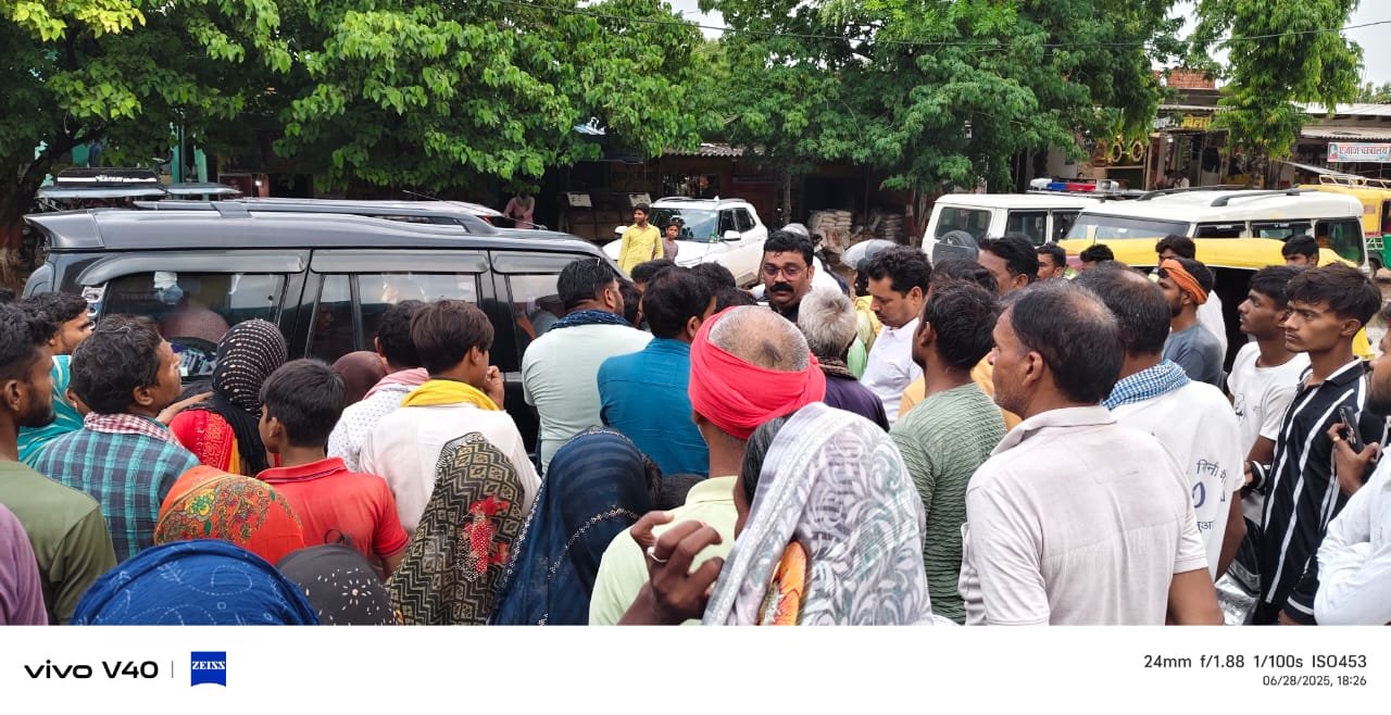 हिंदी समाचार | आकाशीय बिजली से एक व्यक्ति की...