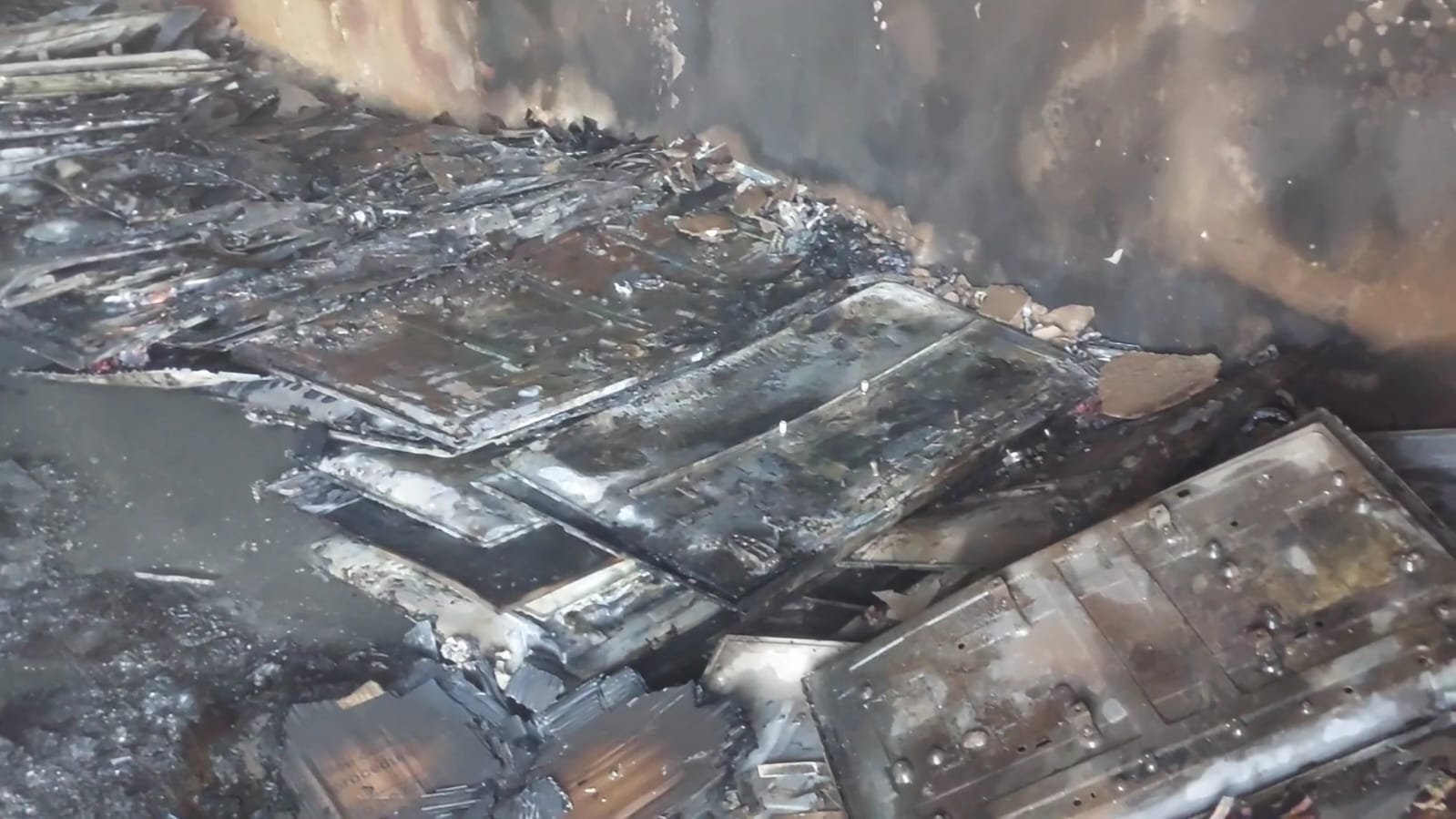 हिंदी समाचार |पारसनाथ कॉम्प्लेक्स में...