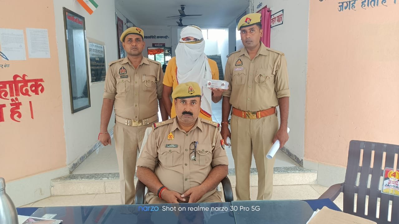 हिंदी समाचार |बरसठी पुलिस ने झपटमारी में...