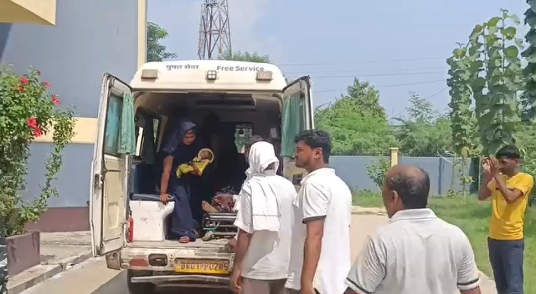 हिंदी समाचार | प्रसूता की रास्ते में मौत,...