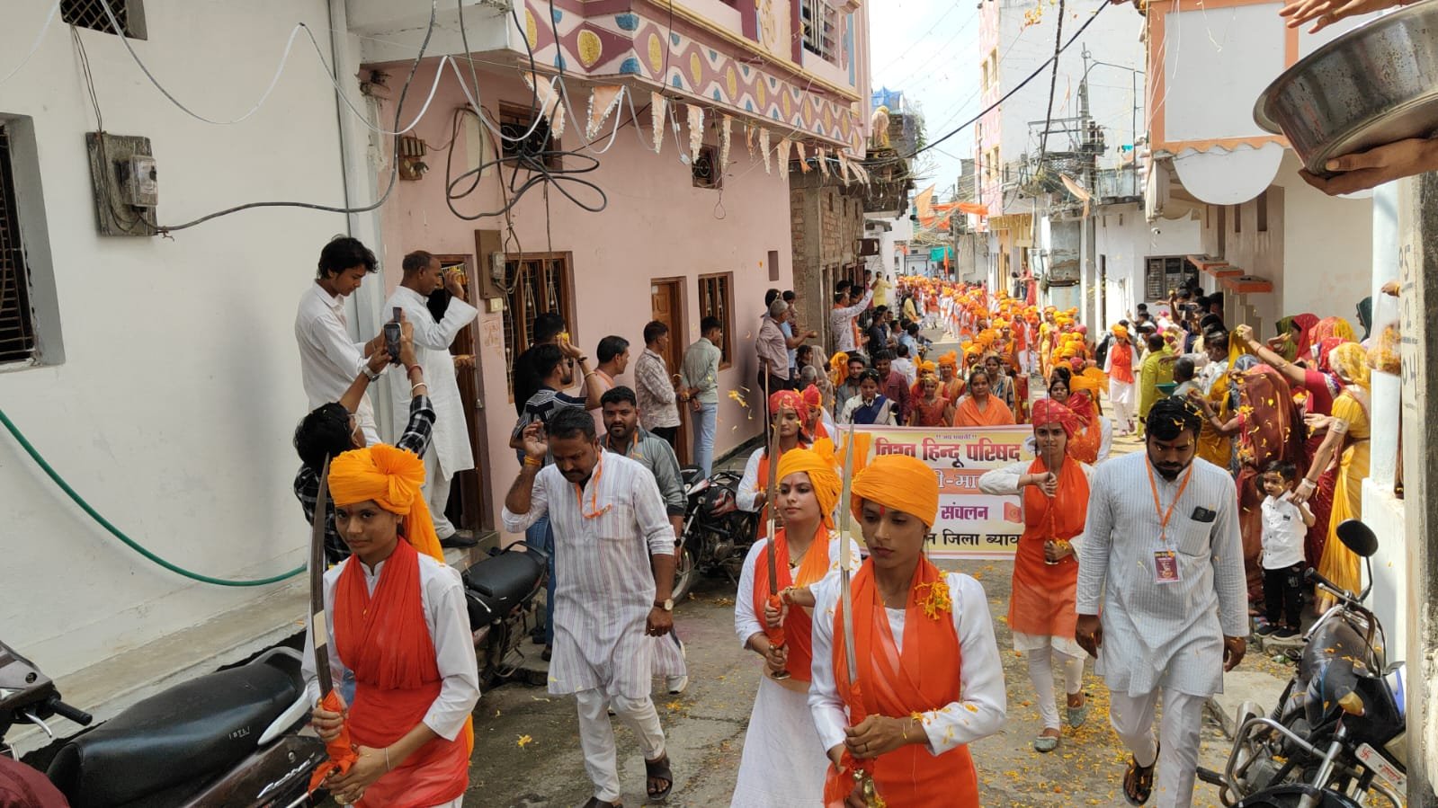 हिंदी समाचार |तलेन में निकला दुर्गा वहिनी...