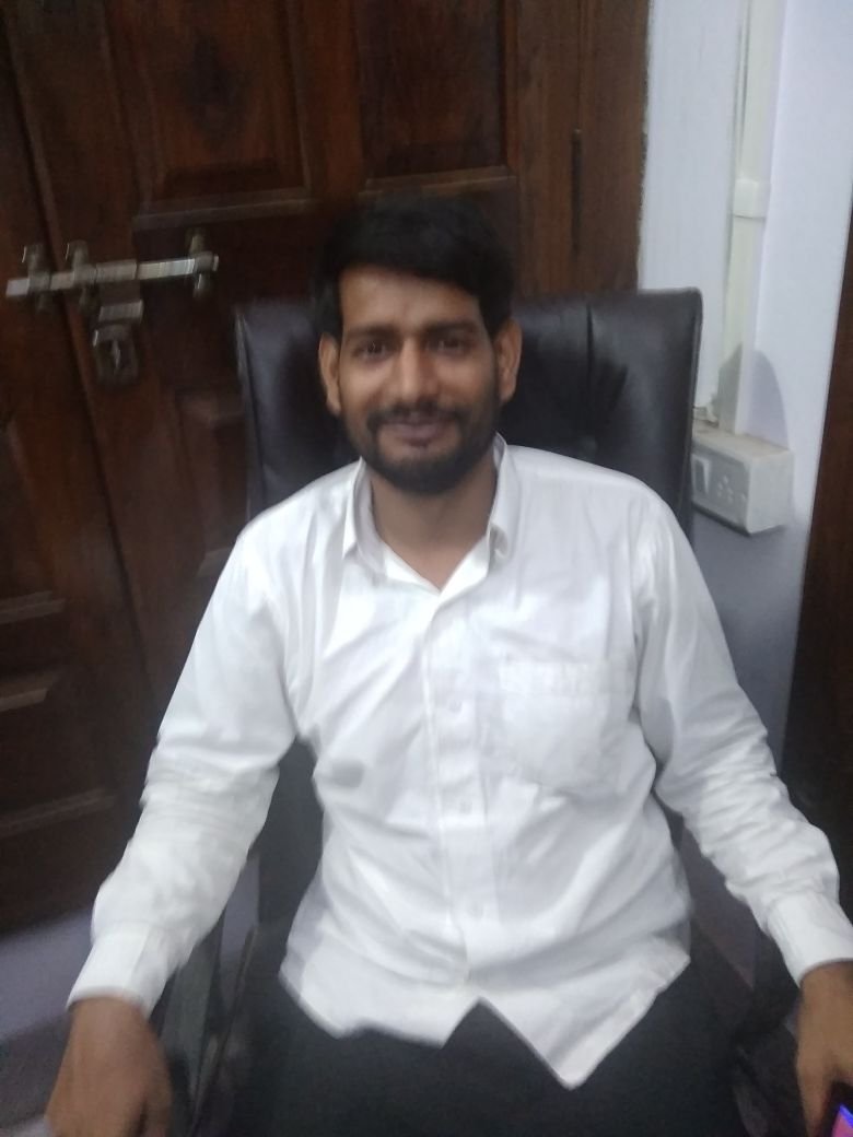 हिंदी समाचार |सपा जिला कार्यालय में आपस मे...