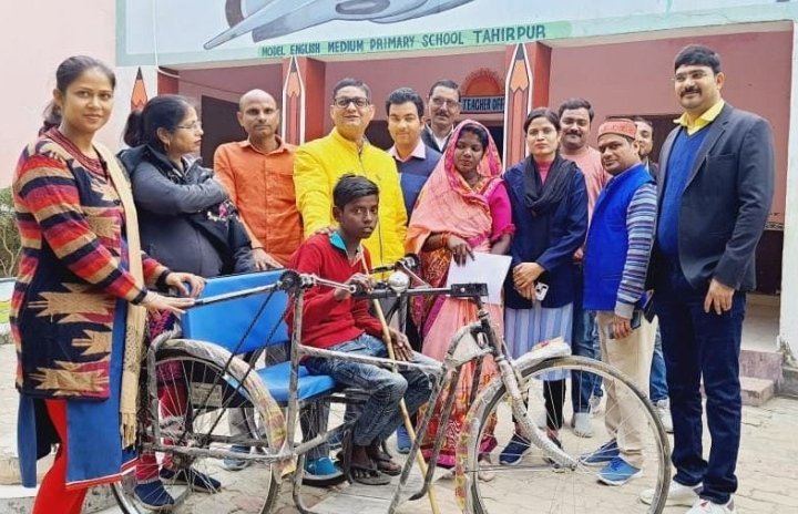 हिंदी समाचार |ब्लाक प्रमुख ने दिव्यांग...
