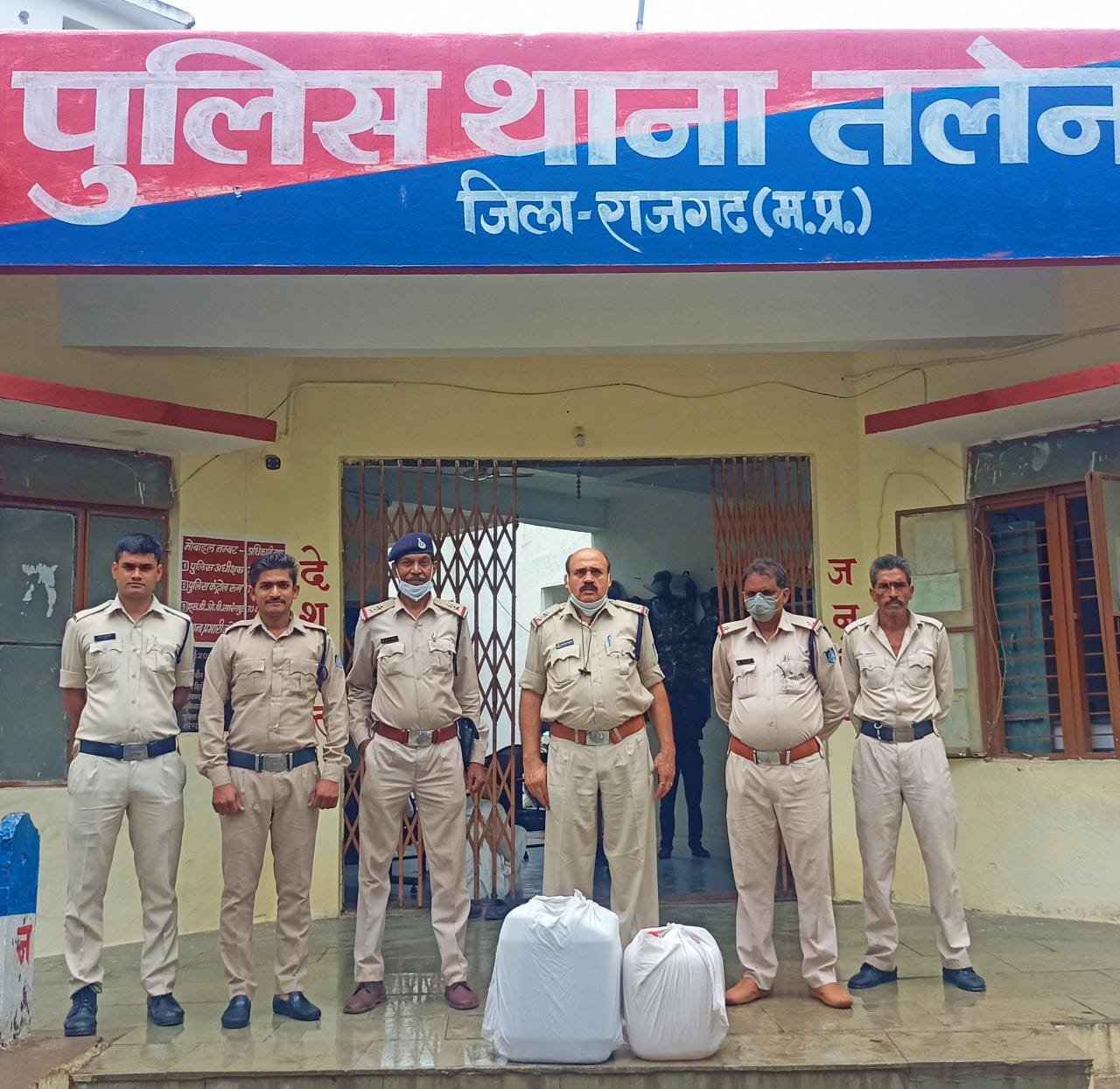 हिंदी समाचार |60 लीटर हाथ भट्टी की कच्ची...
