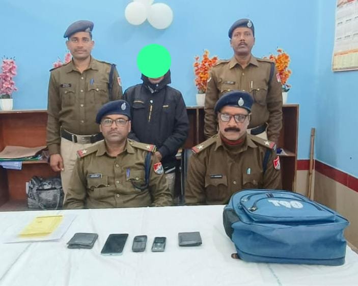 हिंदी समाचार |आरपीएफ ने चोरी के 03 मोबाइल एवं...