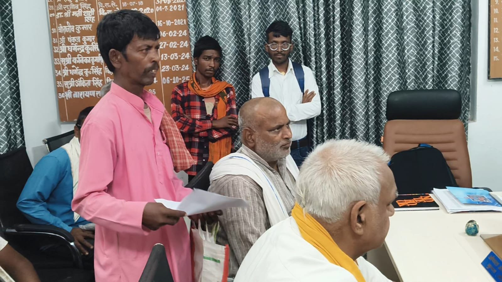हिंदी समाचार |रहने के लिए जमीन नहीं, घर तक...