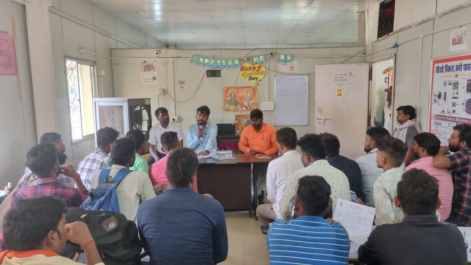 हिंदी समाचार |युवाओं को प्रशिक्षण देकर...