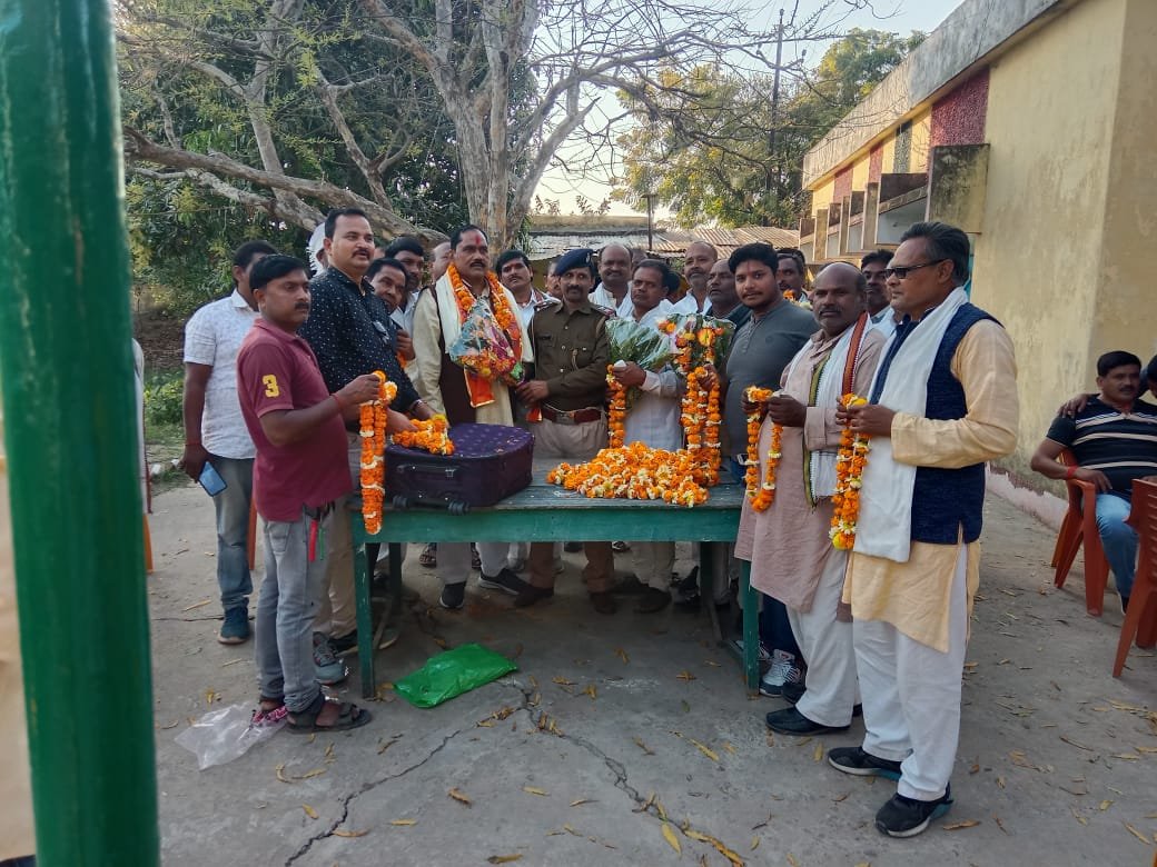 हिंदी समाचार |अप्पर पुलिस निरीक्षक का किया...