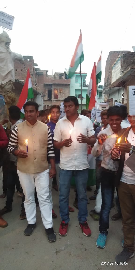 हिंदी समाचार |पुलवामा शहीदो को श्रद्धांजलि...