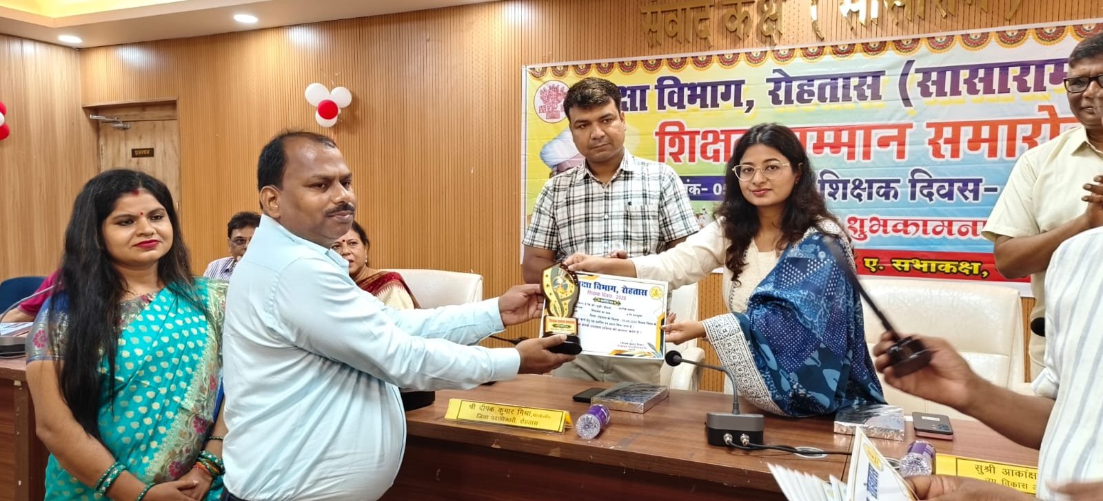 हिंदी समाचार |डीआरडीए सभागार में कार्यक्रम...