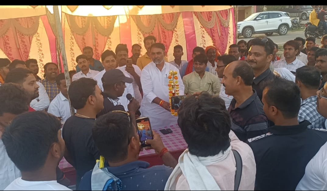 हिंदी समाचार |चैनपुर पुलिस और जनता के बीच एक...
